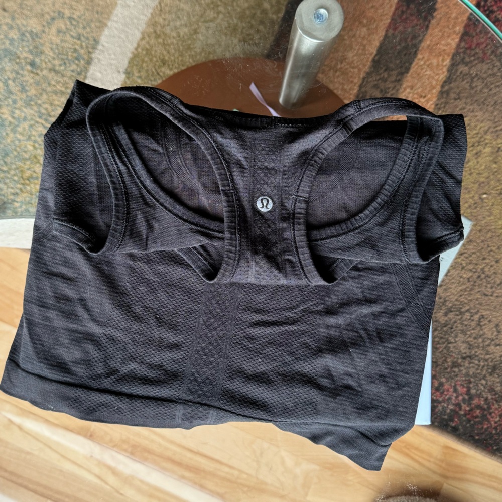 Black lululemon swiftly tech tank